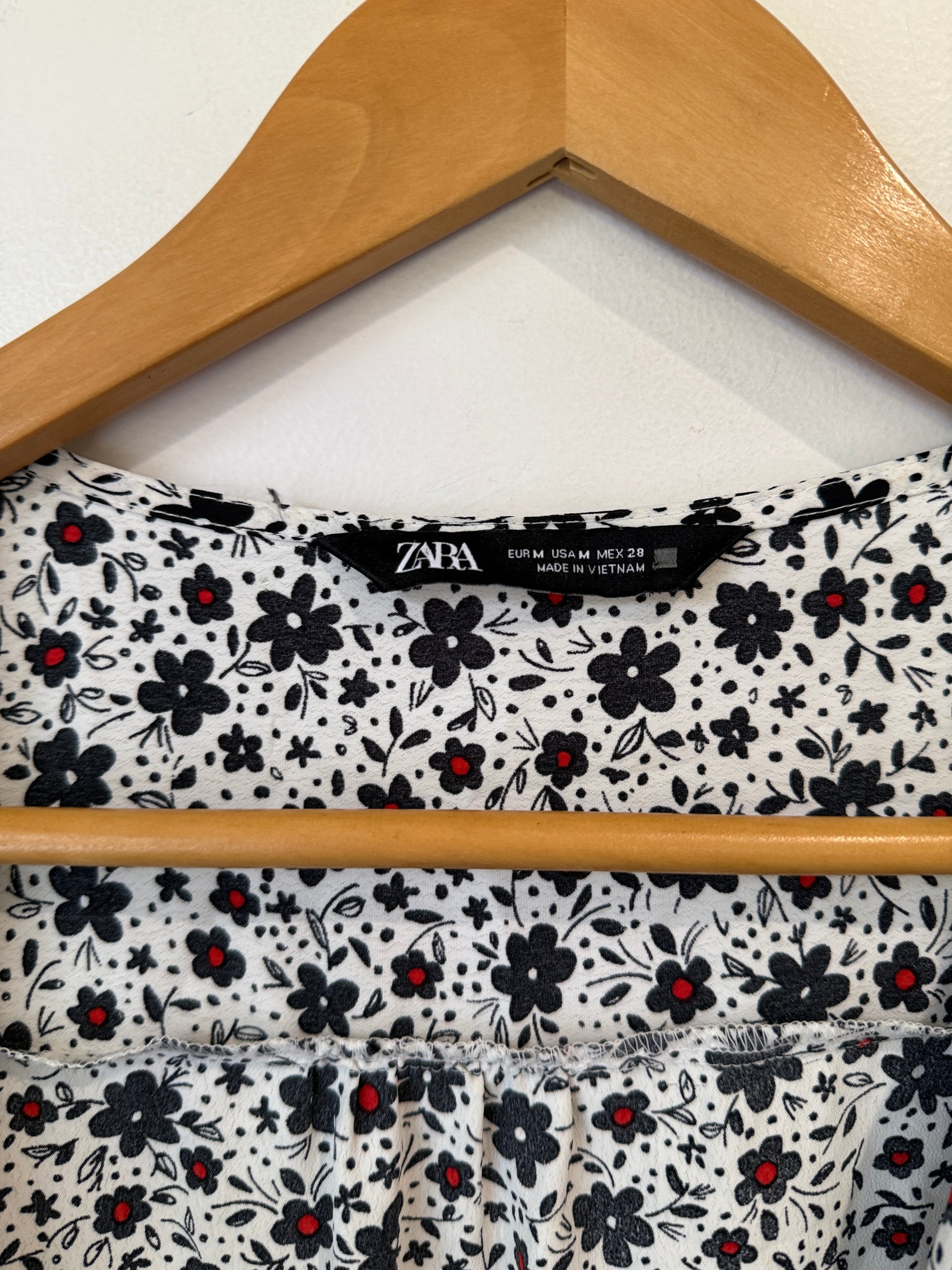 Zara Floral Print Wrap Top Size M