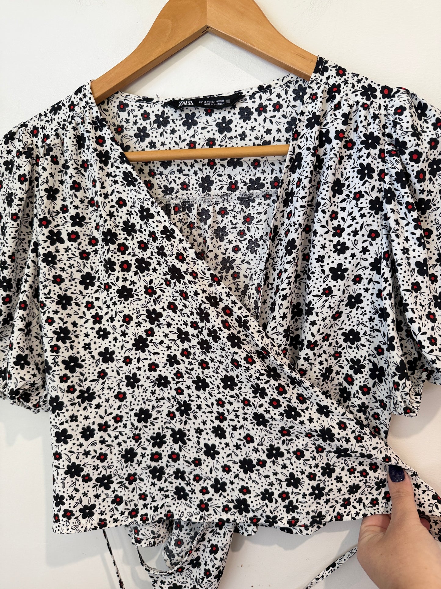 Zara Floral Print Wrap Top Size M
