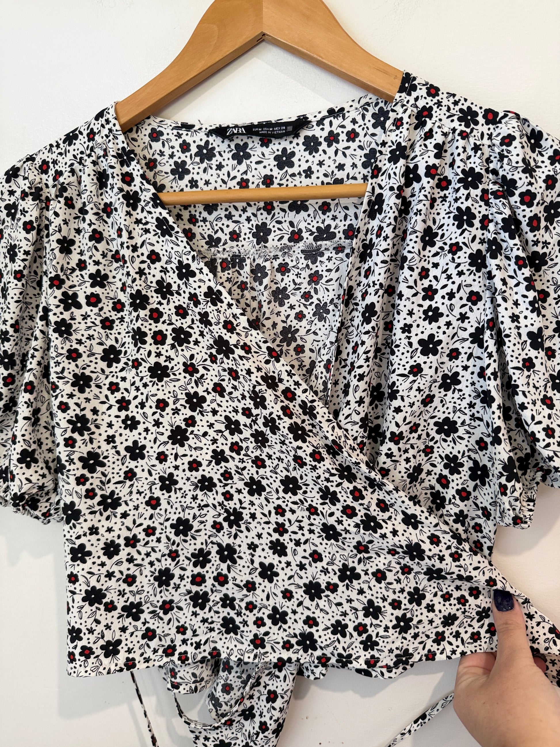 Zara Floral Print Wrap Top Size M