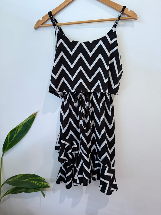 Mirrou Summer Dress Size M