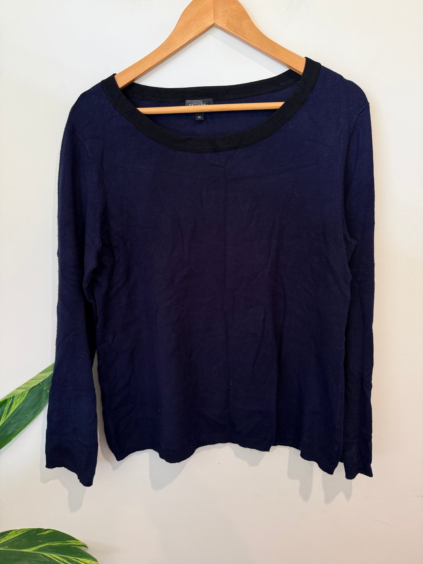 Signify Pullover Sweater Size M