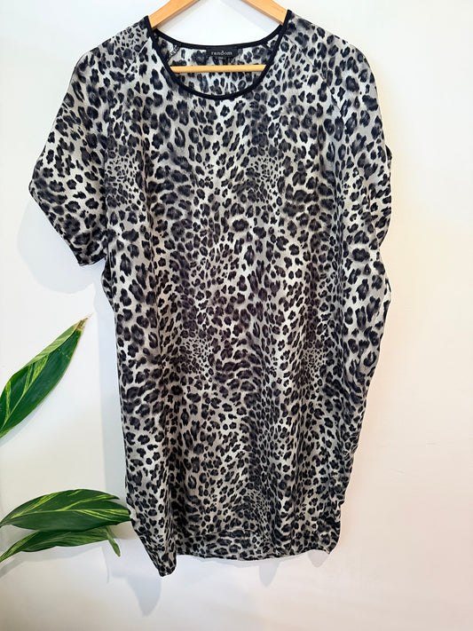 Random T-shirt Dress Size 10 | U/Arm to U/Arm 65cm