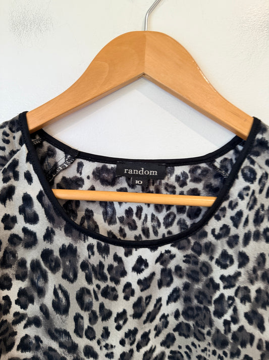 Random T-shirt Dress Size 10 | U/Arm to U/Arm 65cm