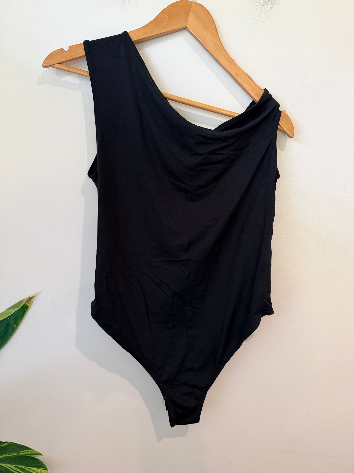H & H Drape-neck Bodysuit Size 16