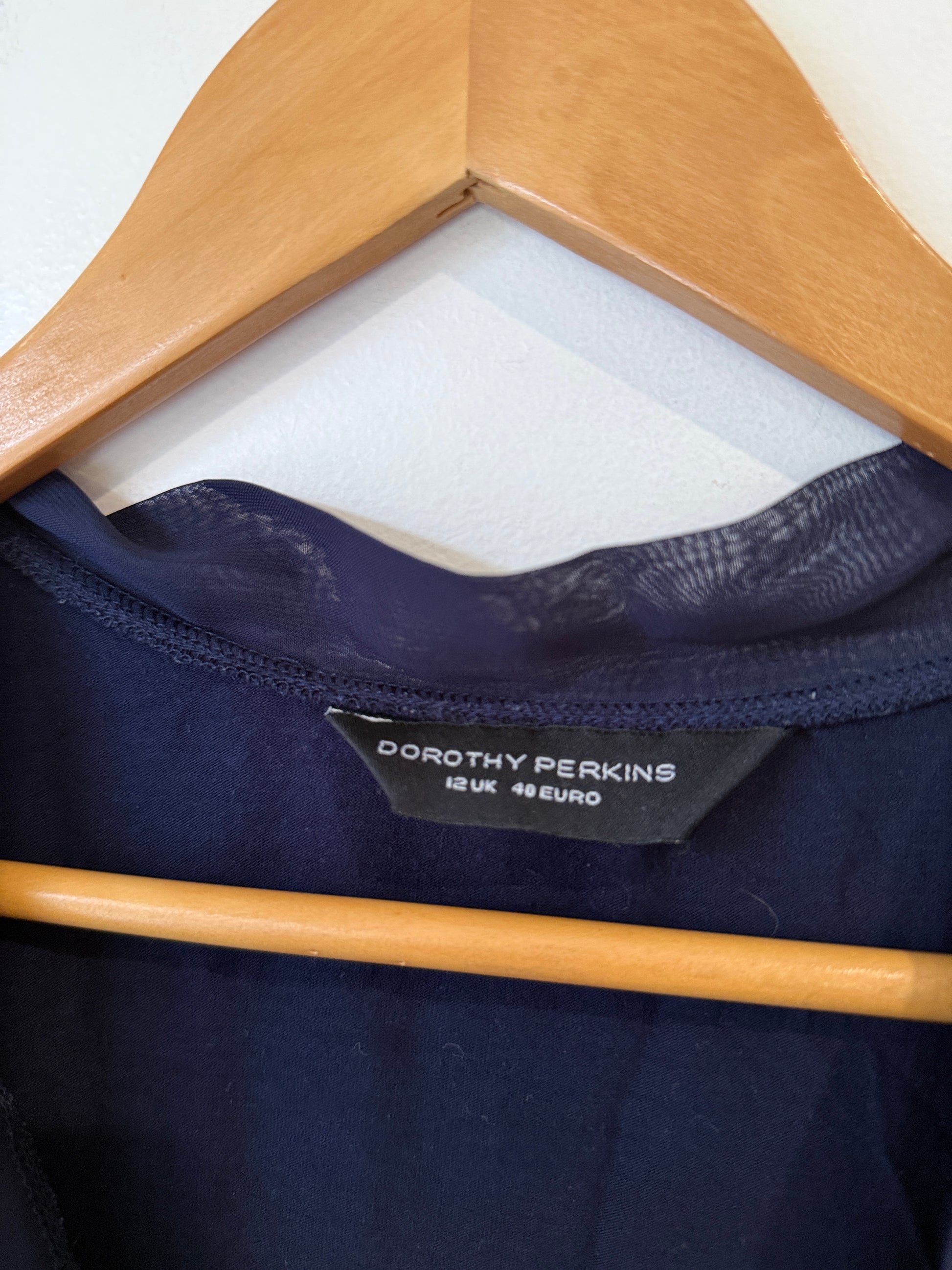 Dorothy Perkins V-neck Tie Shirt Size 12