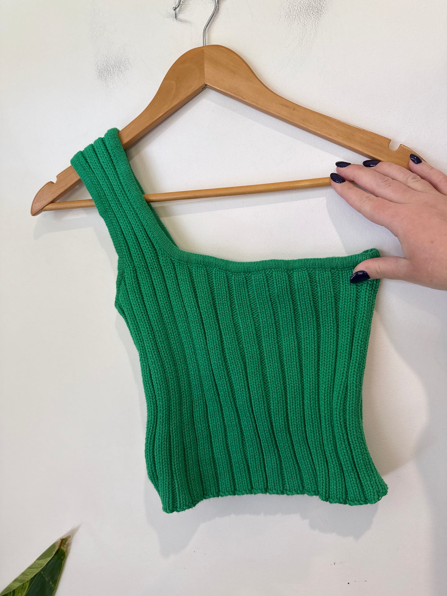 One-shoulder Cropped Tank Size U/Arm to U/Arm 33cm