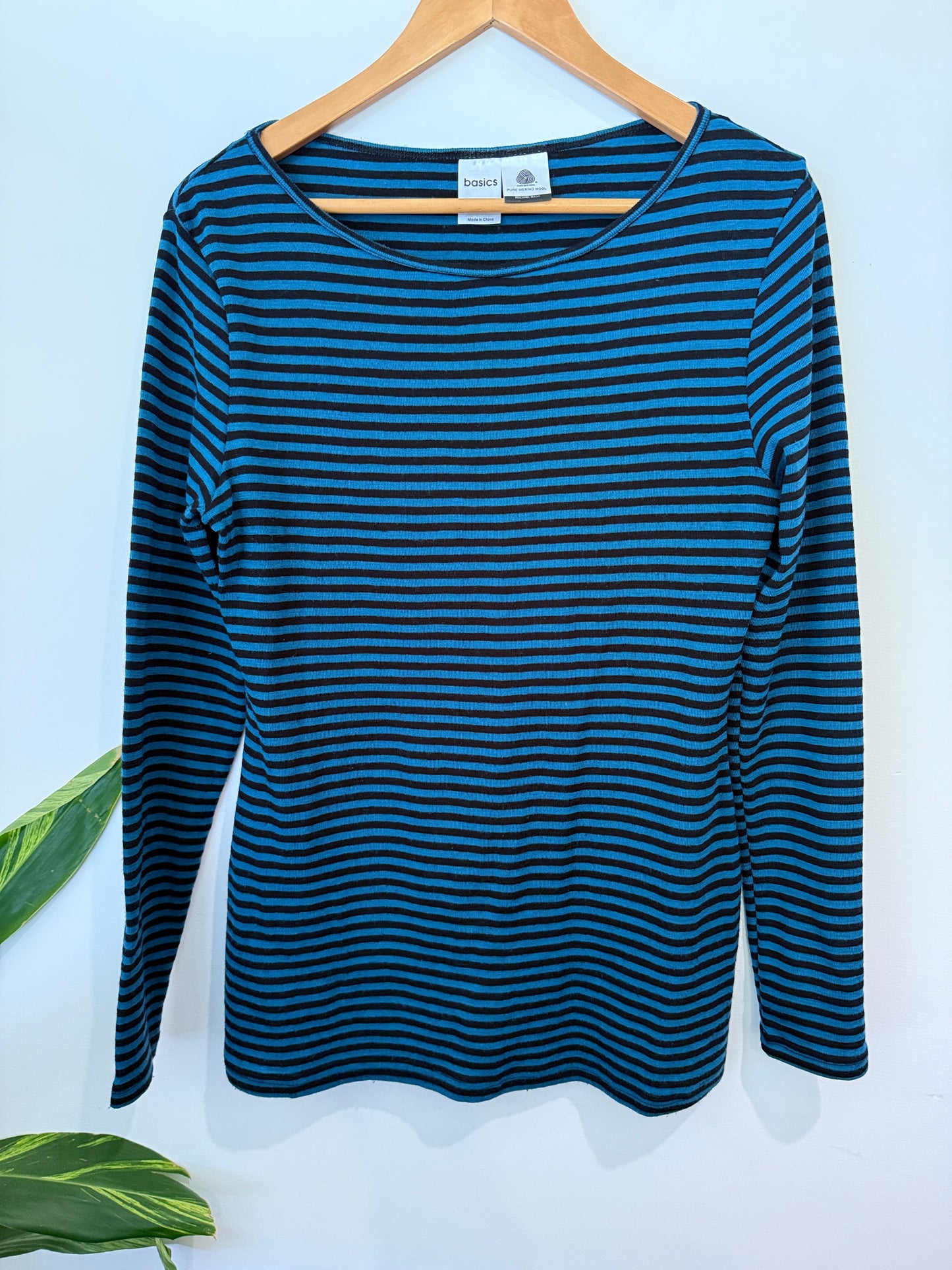 Basics Pullover Sweater Size XL