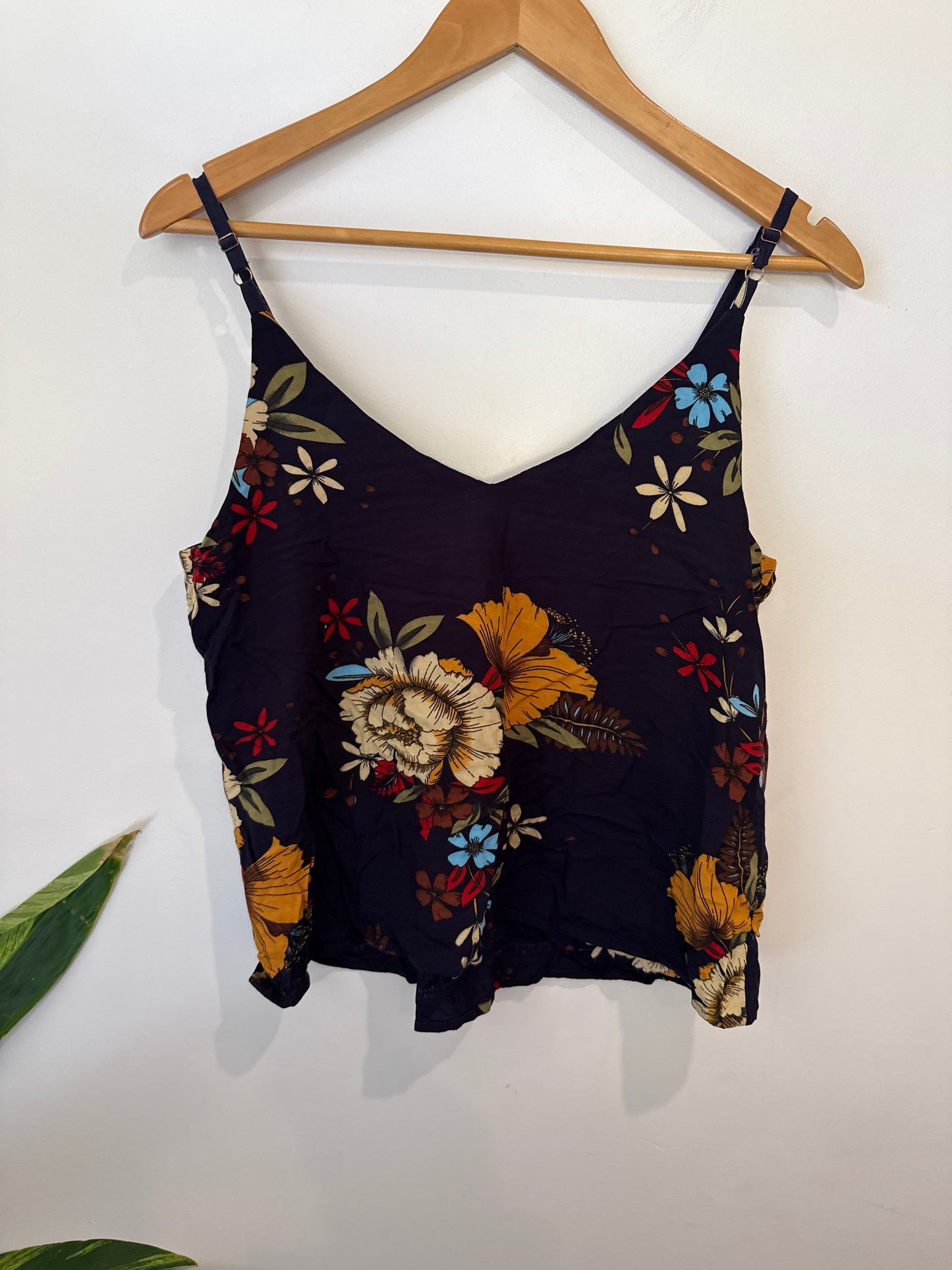 Peta + Rome Spaghetti Strap Tank Top Size M | U/Arm to U/Arm 46cm