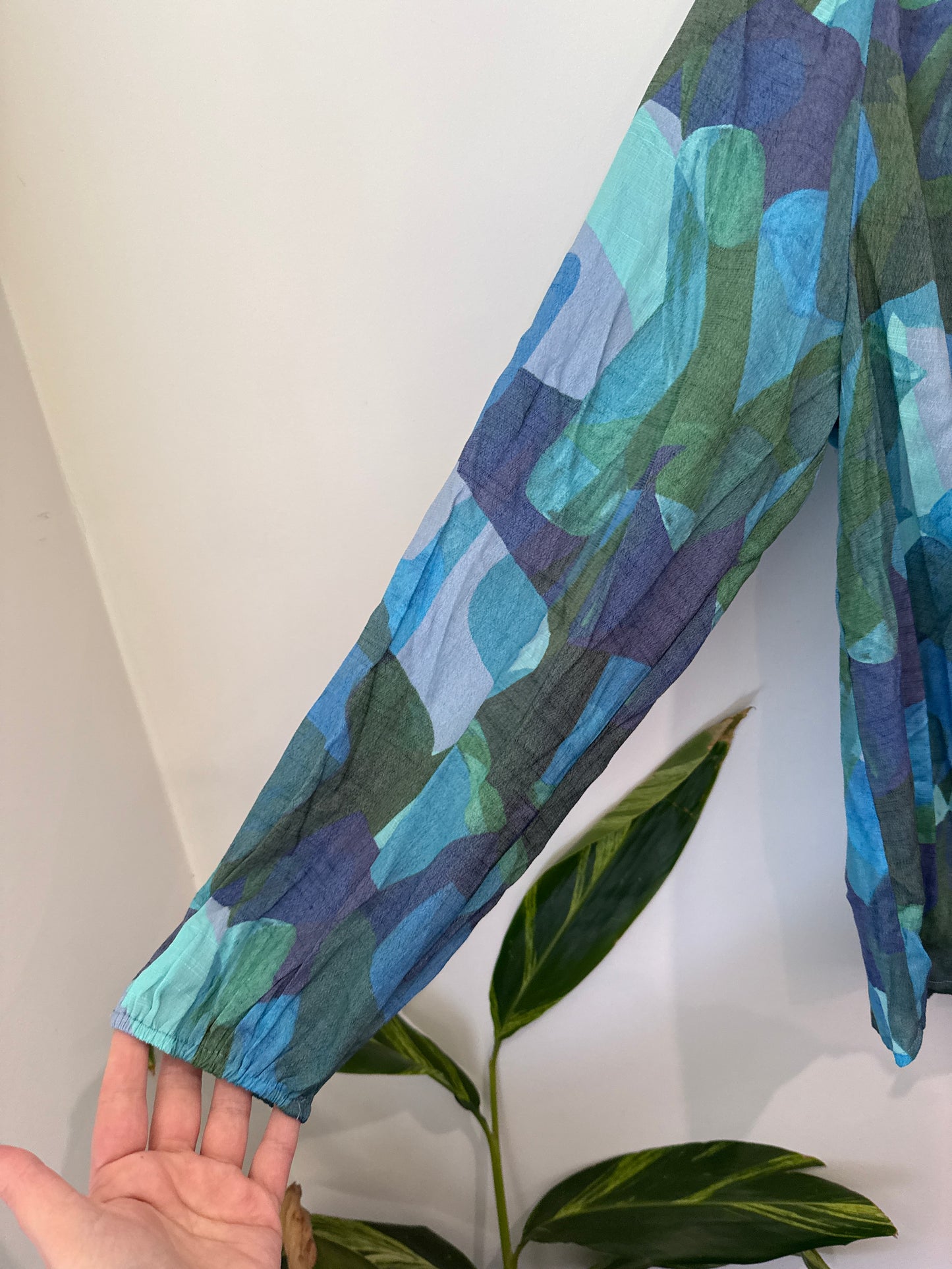 Rockmans Abstract Print Top Size 12
