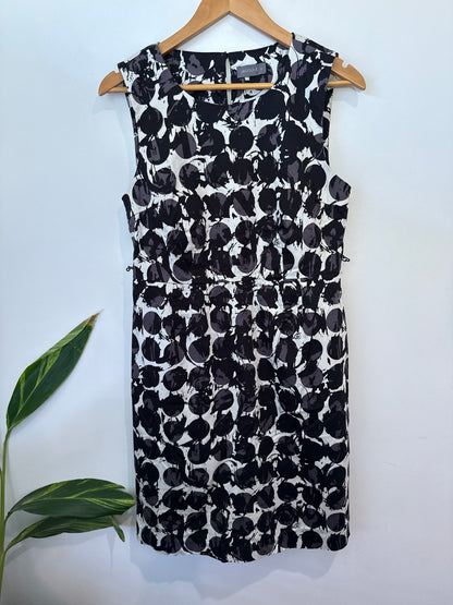 Jacqui.e Sleeveless Shift Dress Size 12