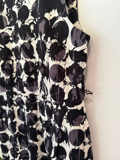 Jacqui.e Sleeveless Shift Dress Size 12