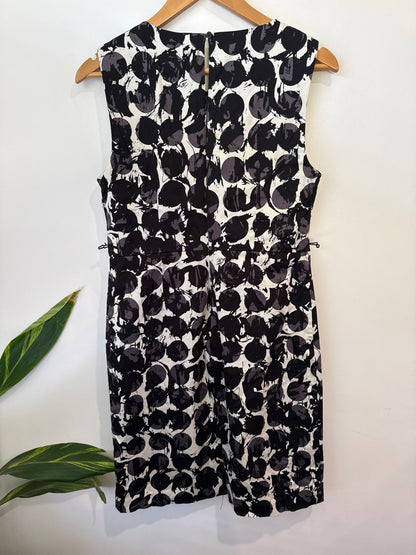 Jacqui.e Sleeveless Shift Dress Size 12