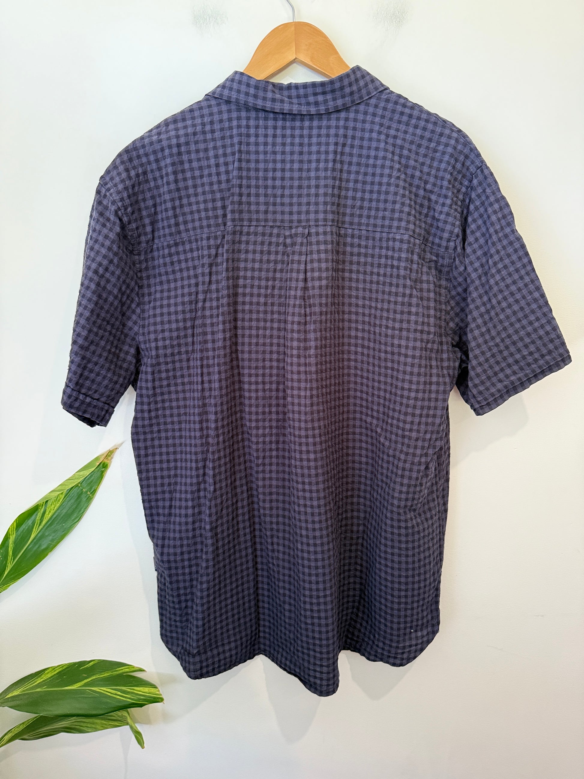 Chisel Button-up Shirt Size XL