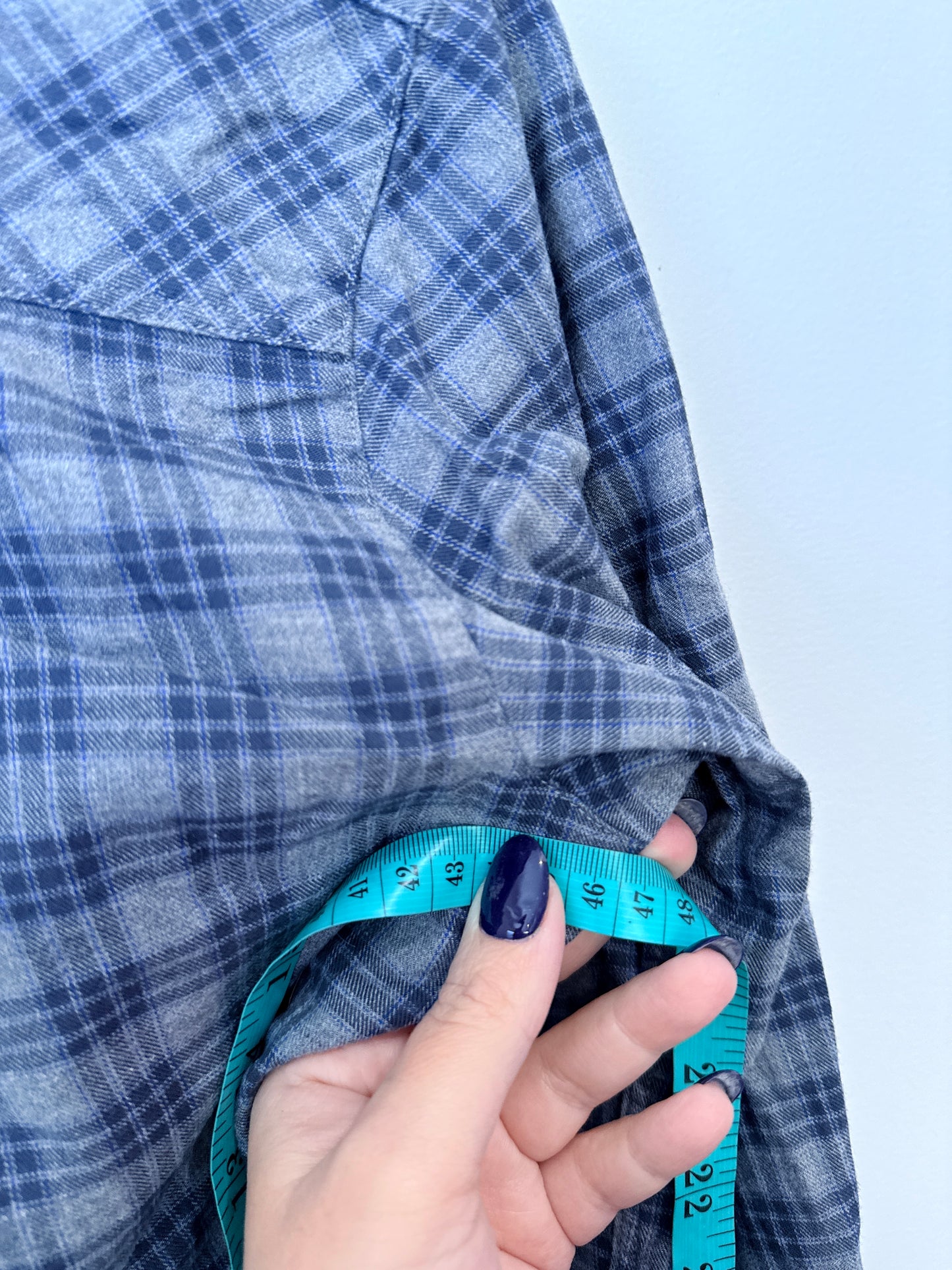 Armani Junior Plaid Button-up Shirt Size 12A | 154cm | U/Arm to U/Arm 46cm | L 54cm