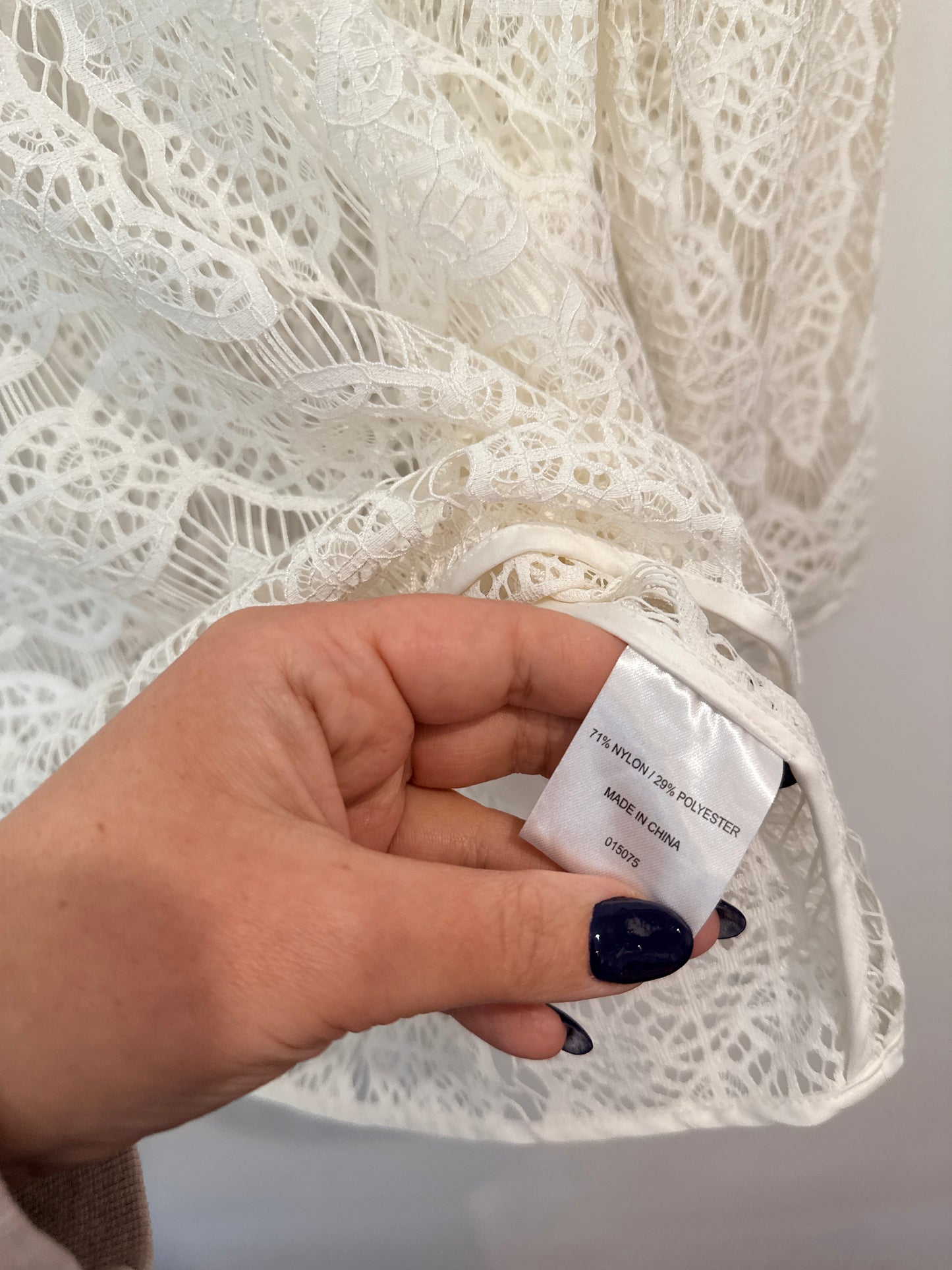 Brand Unknown Ivory Lace Shirt Size U/Arm to U/Arm 49cm