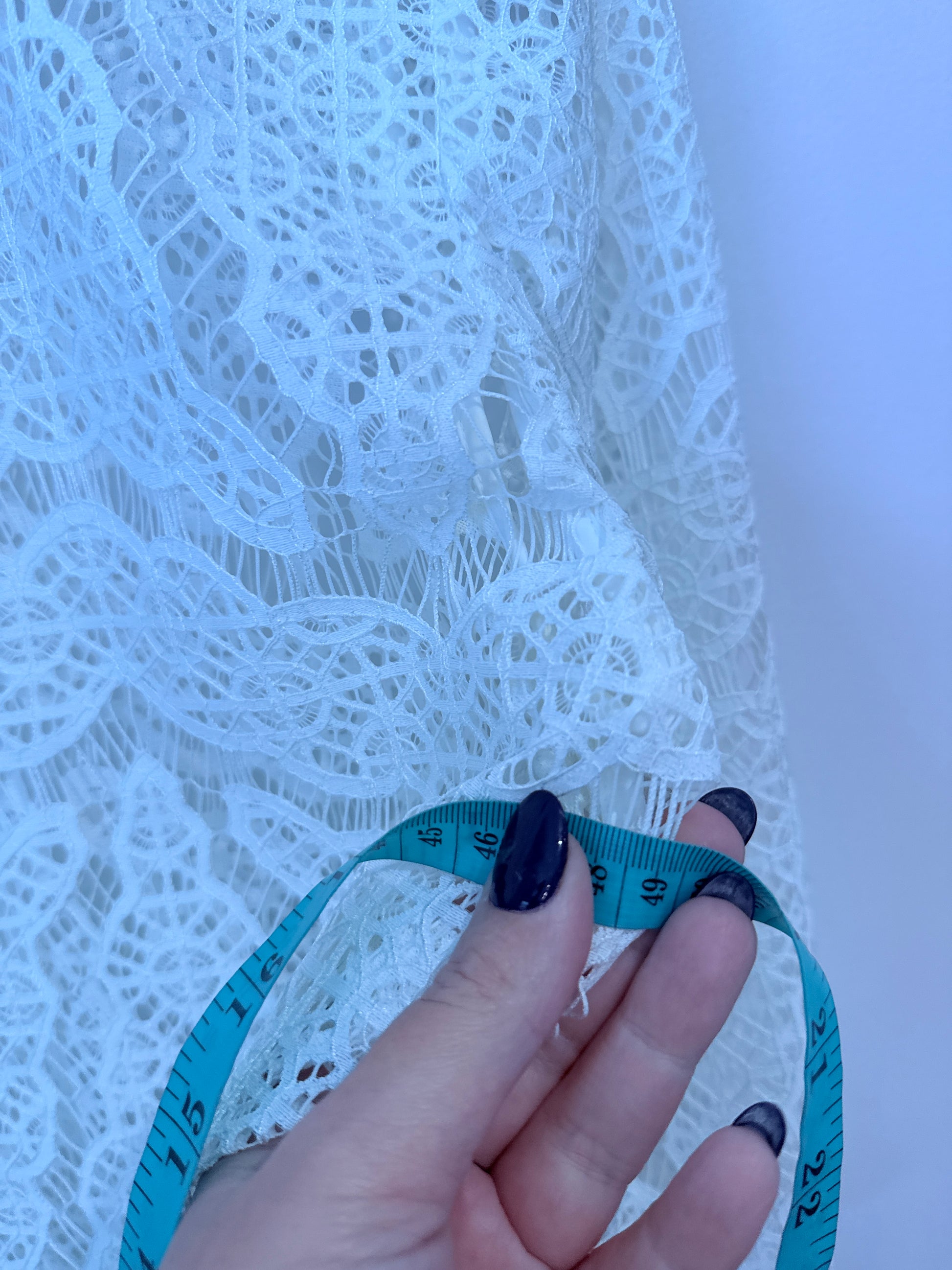 Brand Unknown Ivory Lace Shirt Size U/Arm to U/Arm 49cm