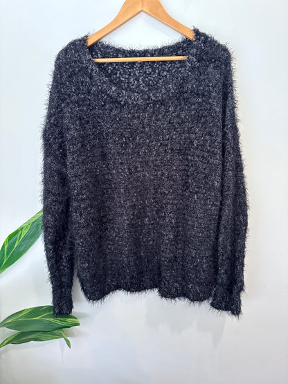 Brand Unknown Fuzzy Pullover Sweater Size U/Arm to U/Arm 62cm