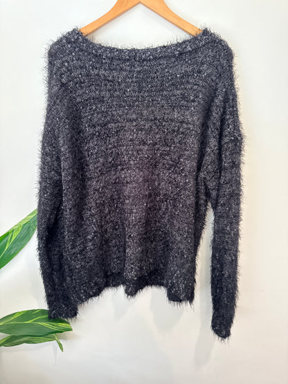 Brand Unknown Fuzzy Pullover Sweater Size U/Arm to U/Arm 62cm