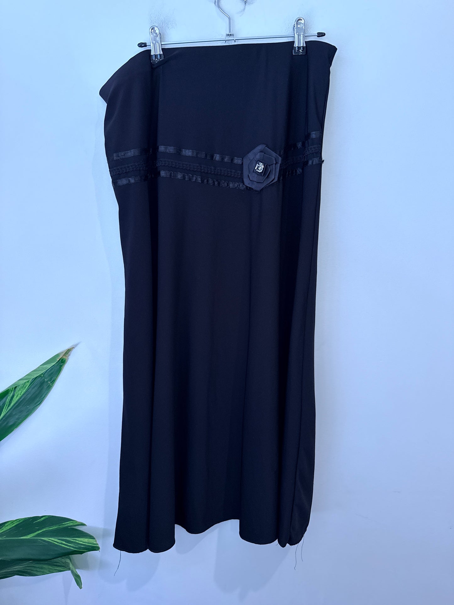 Beautiful Maxi Skirt Size XL | U/Arm to U/Arm 43cm
