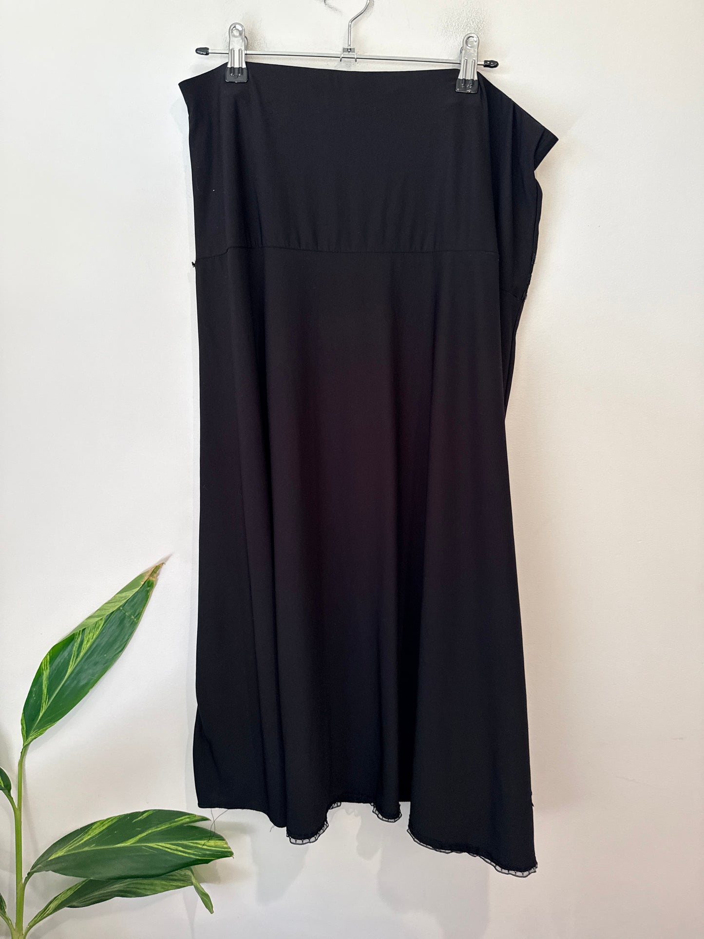 Beautiful Maxi Skirt Size XL | U/Arm to U/Arm 43cm
