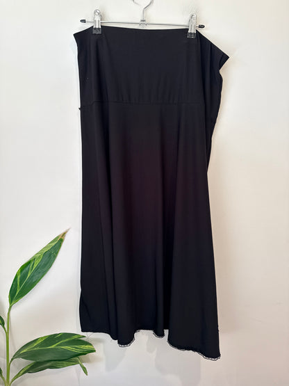 Beautiful Maxi Skirt Size XL | U/Arm to U/Arm 43cm