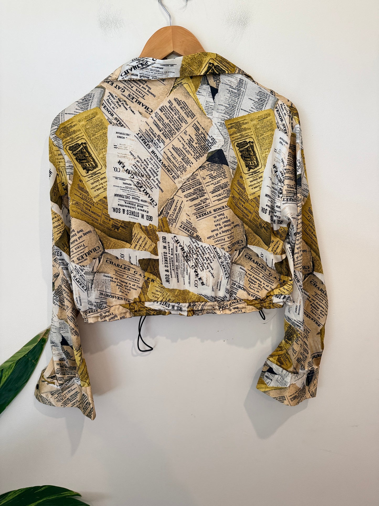 Mask Cropped Newspaper Print Top Size 8 | U/Arm to U/Arm 53cm