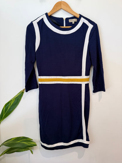 Swallow Hu Shift Dress Size M | U/Arm to U/Arm 44cm