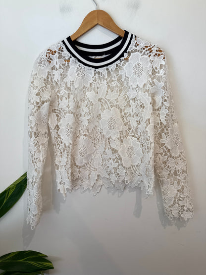 Brand Unknown Lace Sweatshirt Size U/Arm to U/Arm 46cm