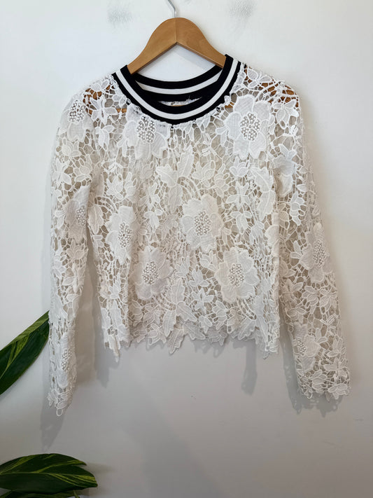 Brand Unknown Lace Sweatshirt Size U/Arm to U/Arm 46cm