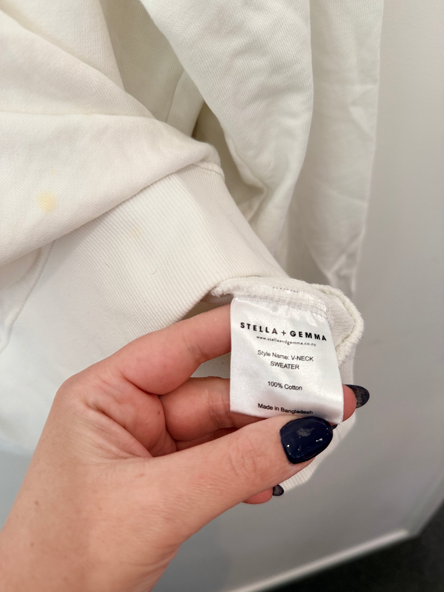 Stella + Gemma V-neck Sweater Size 10