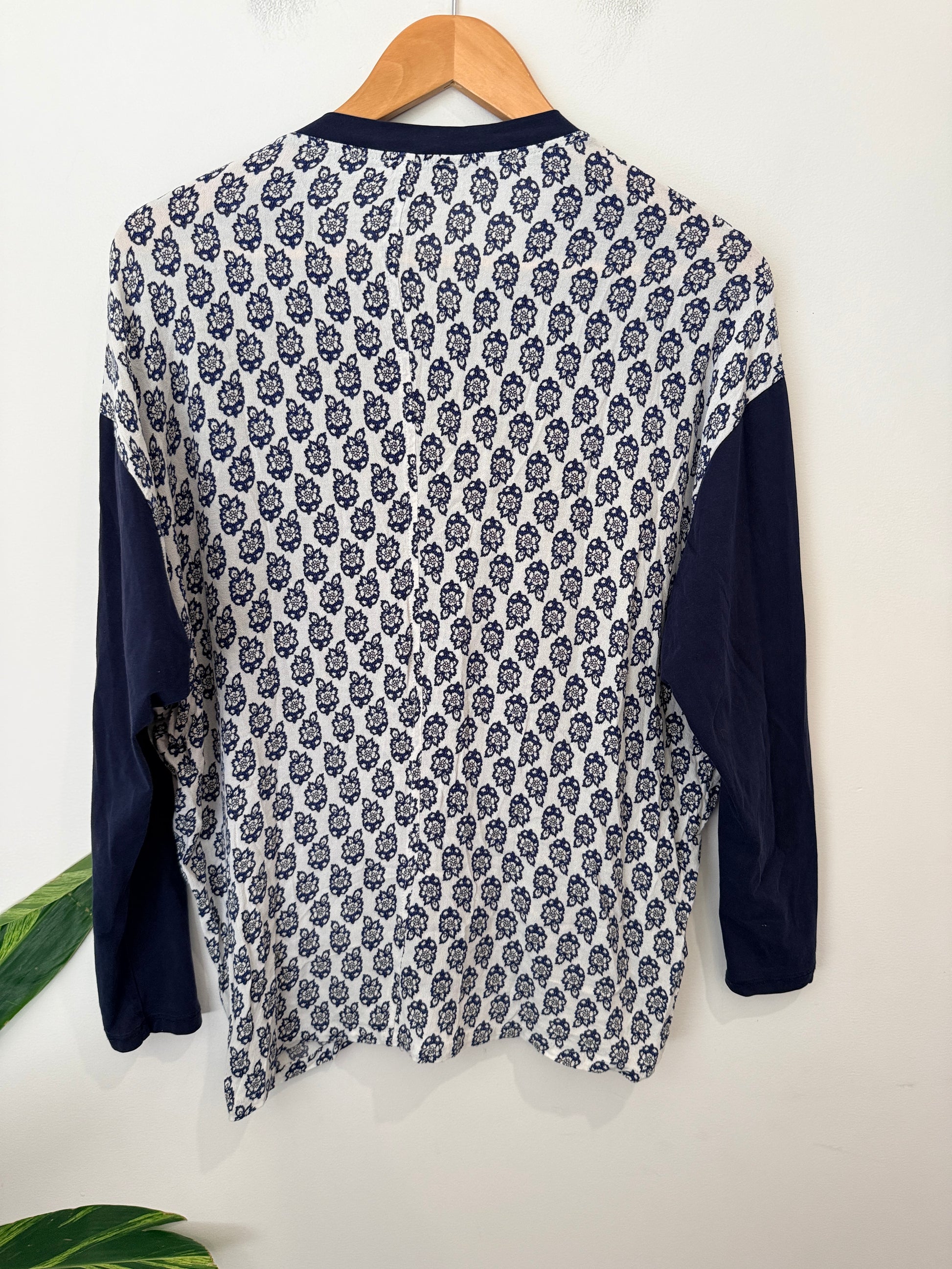 Ketz-ke Long-sleeve Top Size 8