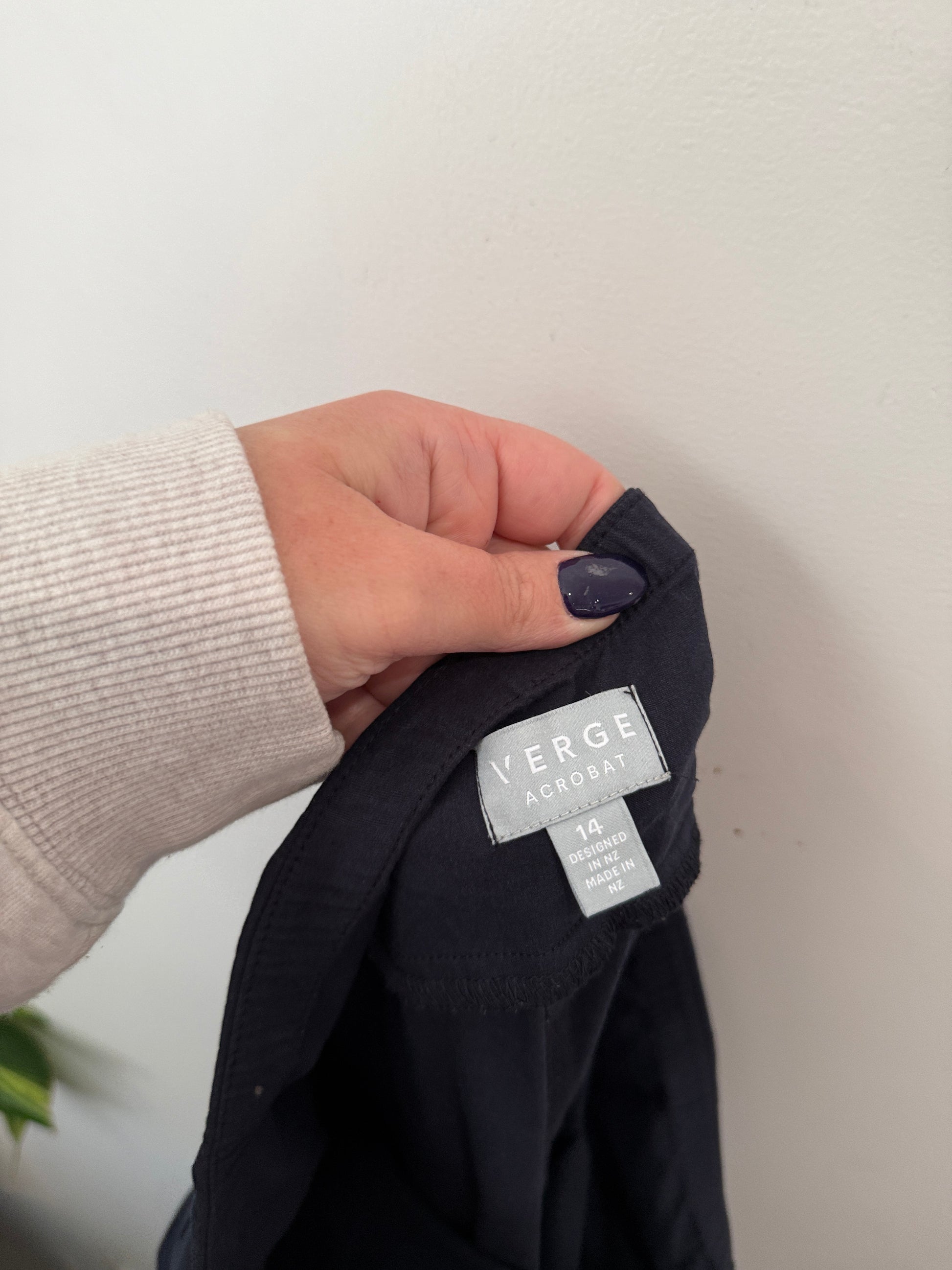 Verge (NZ Made) Cropped Trousers Size 14
