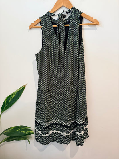 H & M Sleeveless Shift Dress Size 42