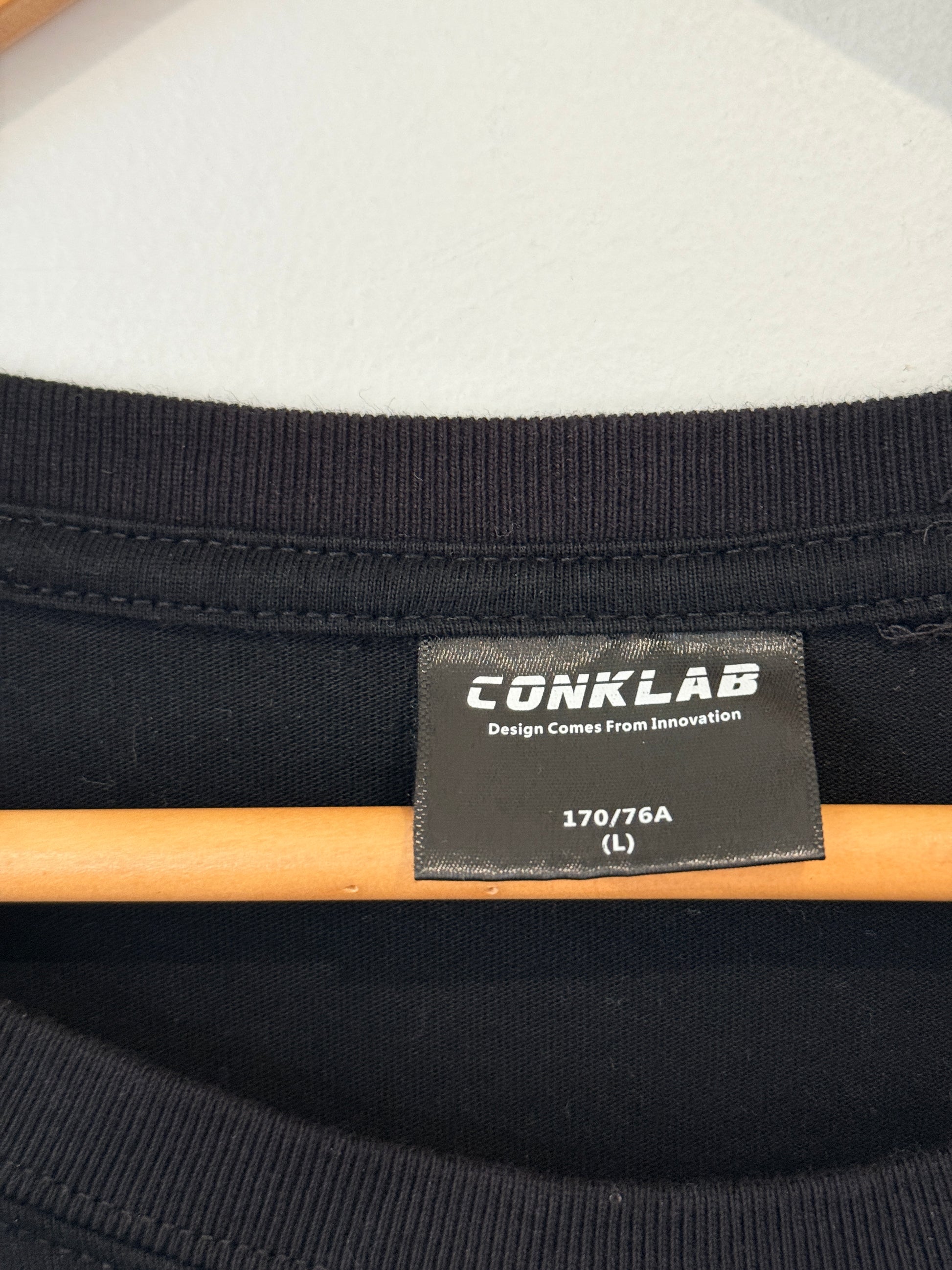 Conklab Graphic T-shirt Size 170/76A | L | U/Arm to U/Arm 61cm