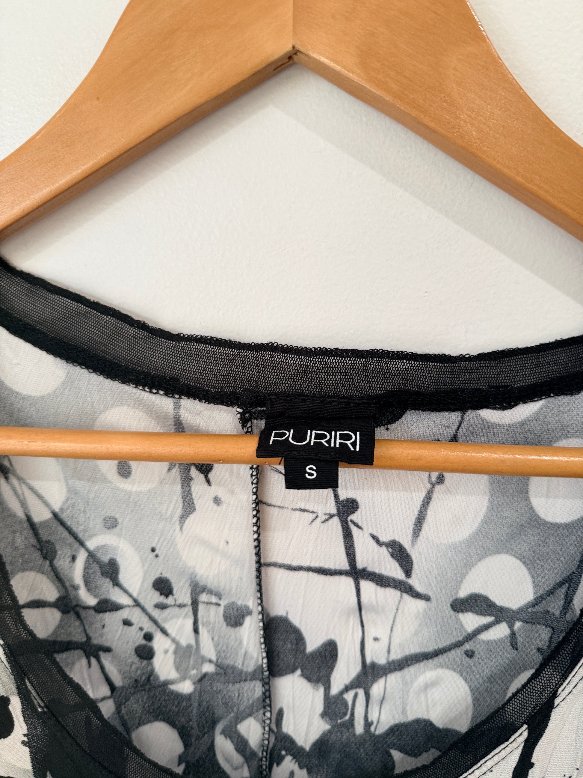 Puriri Sleeveless Shirt Size S