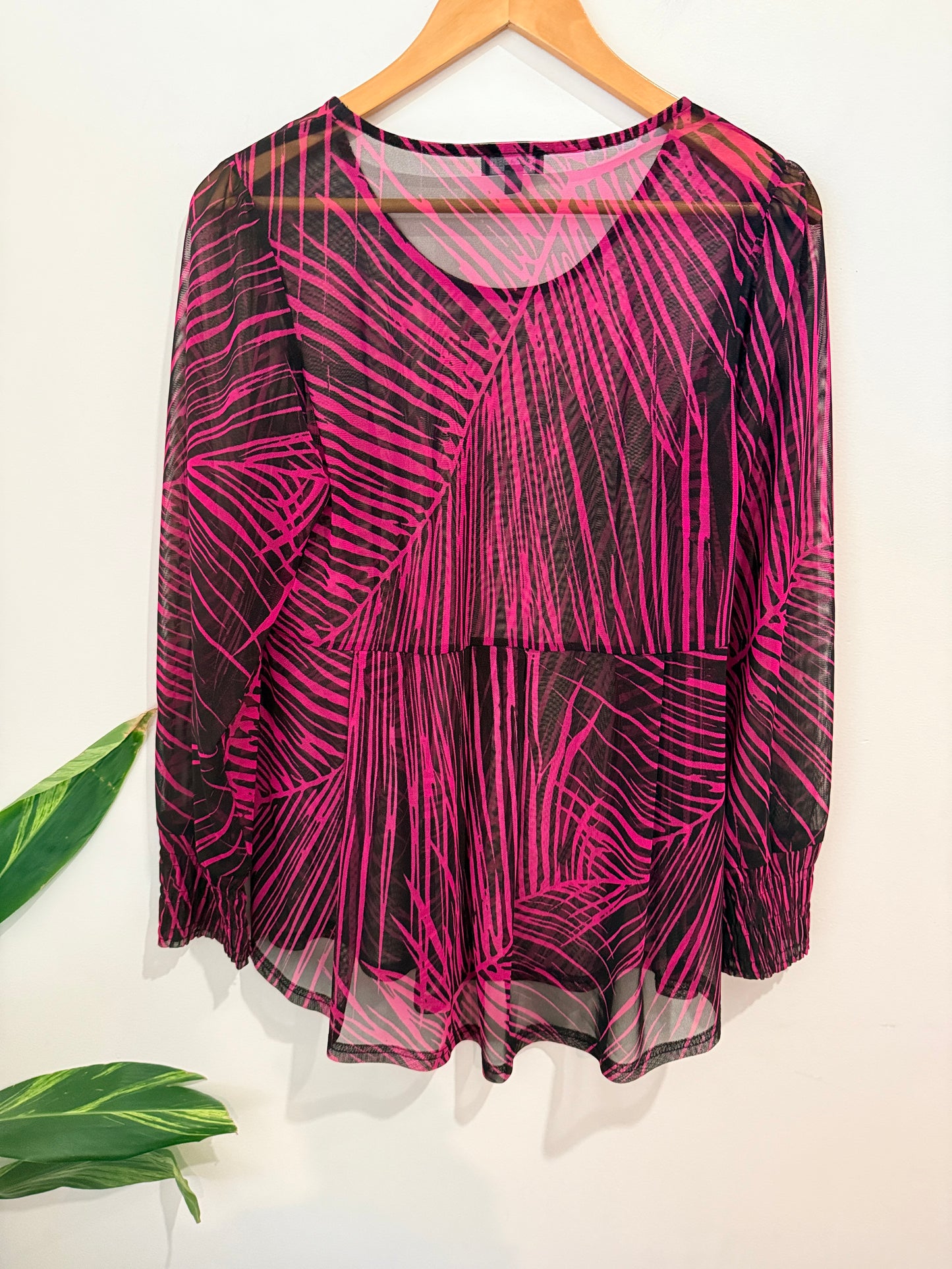Coco & Belle Abstract Print Top Size S