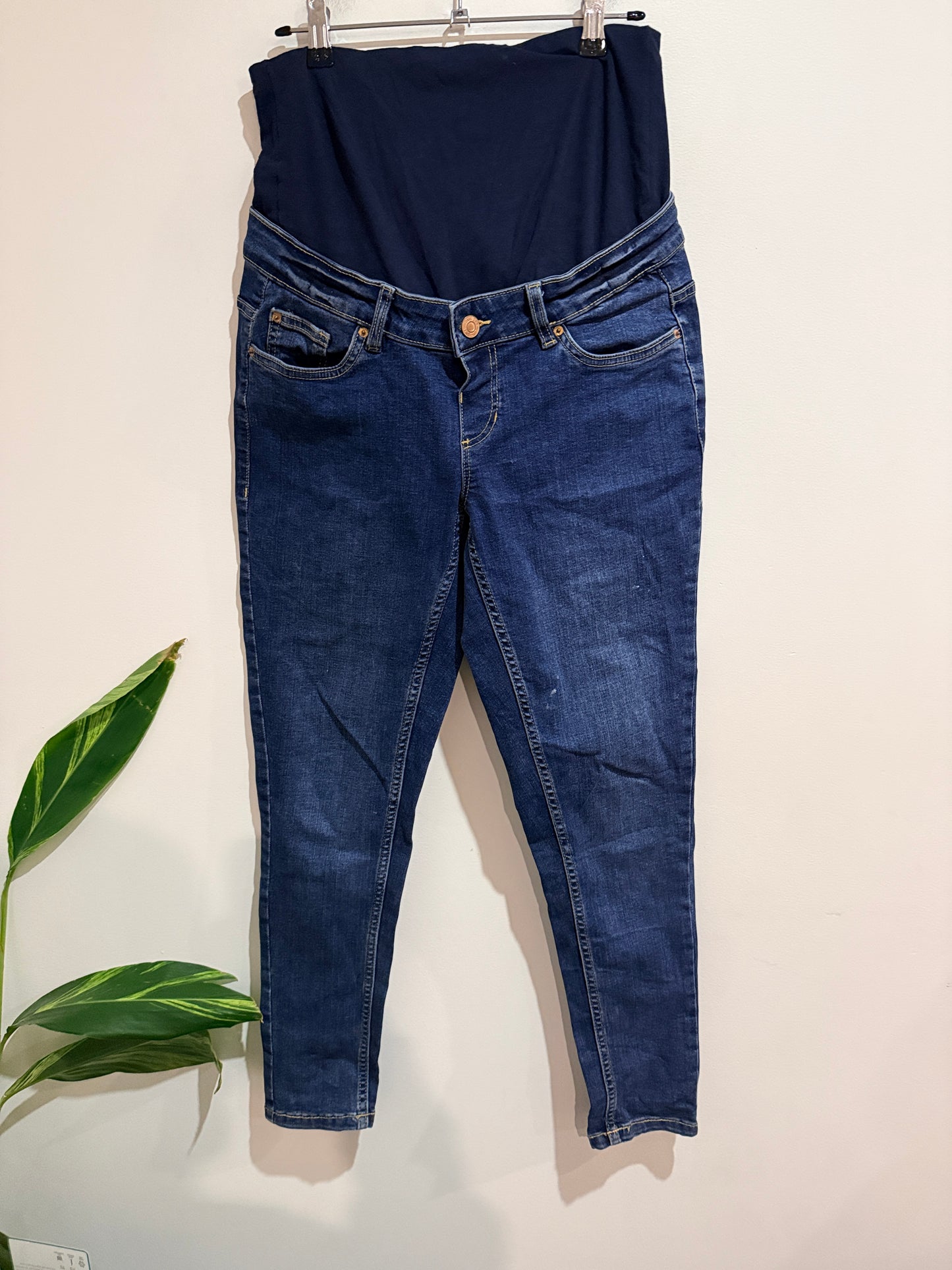 Outer Shell: Maternity Jeans Size 10