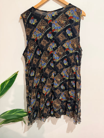 Emma Rose Sleeveless Crinkle Tunic Top Size U/arm to U/arm 56cm