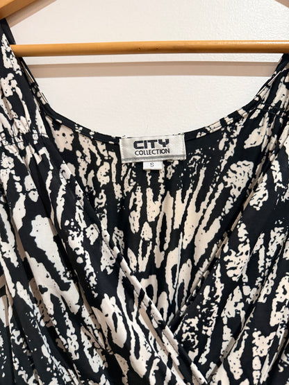 City Collection Abstract Print Wrap Dress Size S