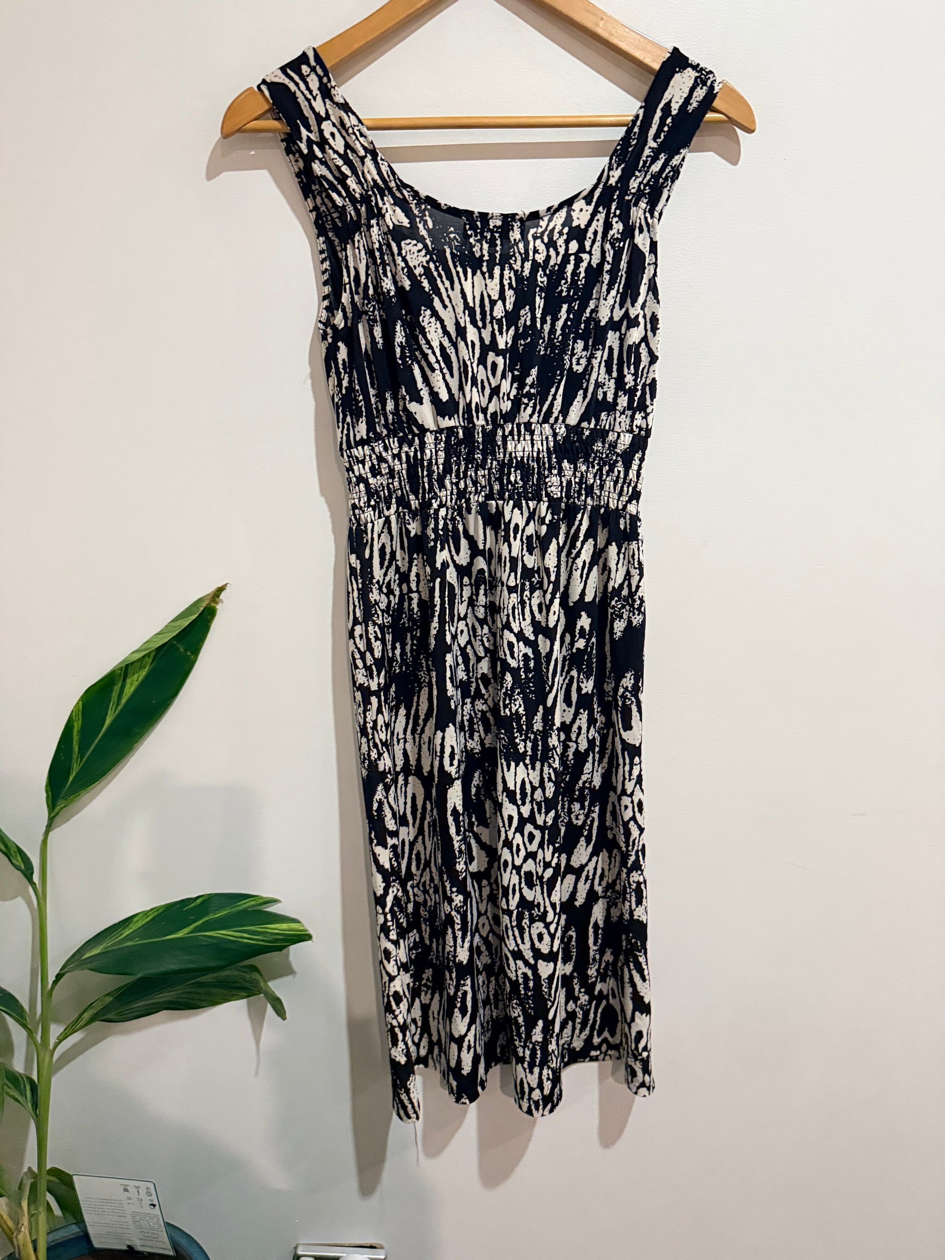 City Collection Abstract Print Wrap Dress Size S