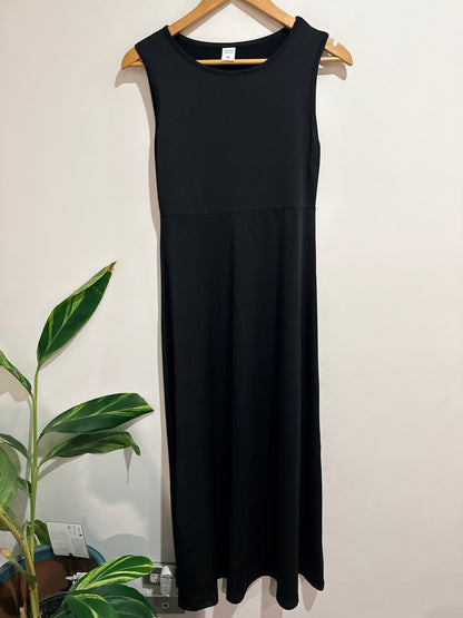 Composition Black Sleeveless Midi Dress Size M (U/arm to U/arm 44cm)