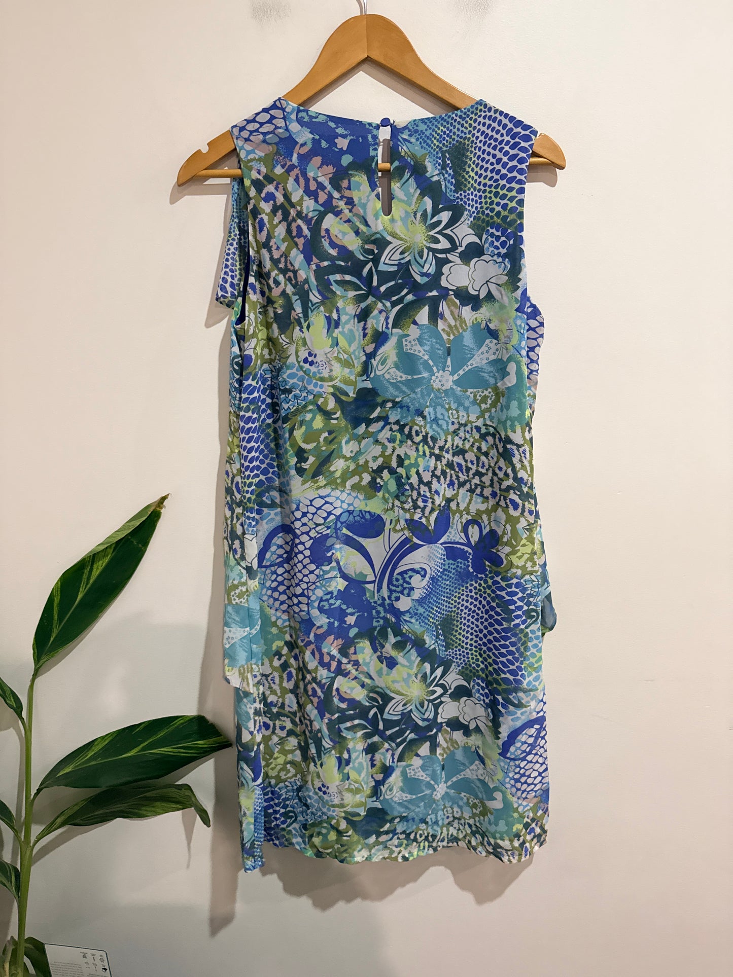 City Collection Floral Print Sleeveless Dress With Ruffle Front Size 12