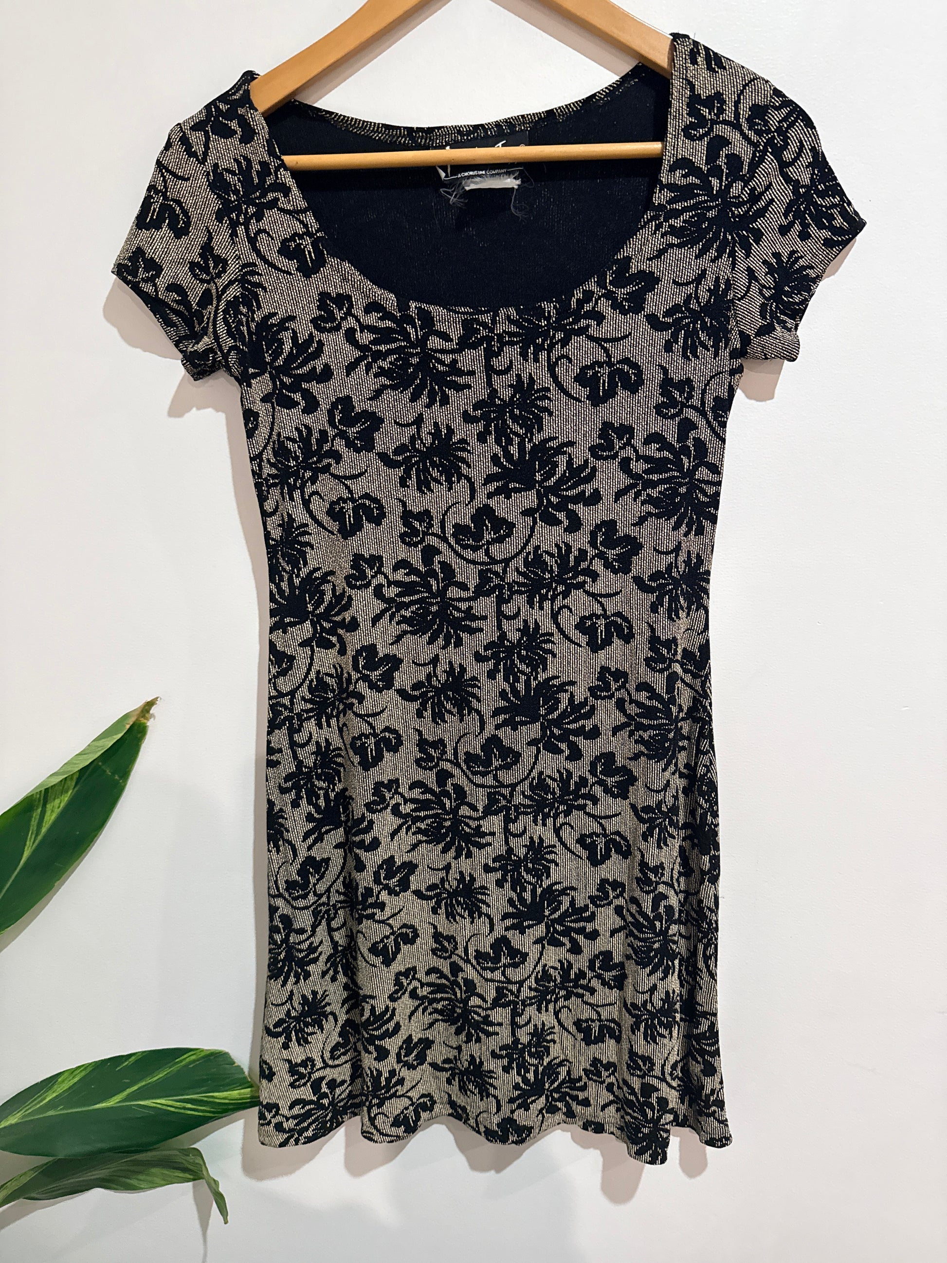All That Jazz Floral Metallic Knit Mini Dress Size U/arm to U/arm 39cm
