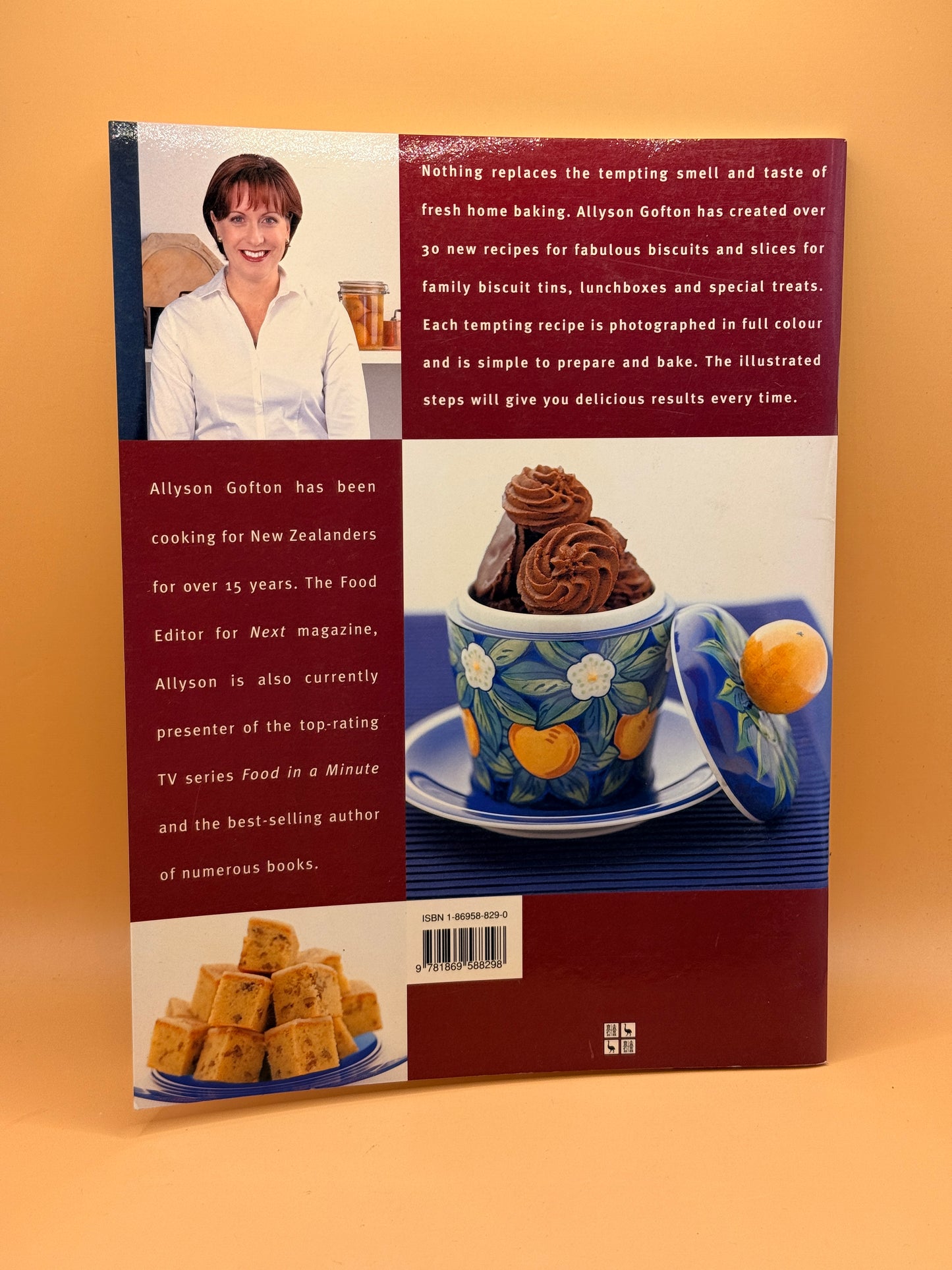 Creative Biscuits & Slices by Allyson Gofton