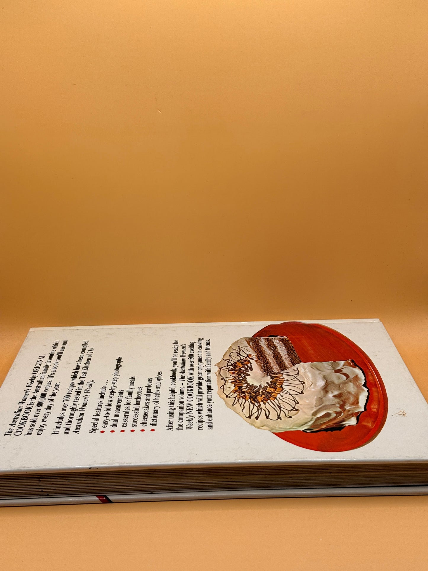 Women's Weekly Original Cookbook by Ellen Sinclair 1977