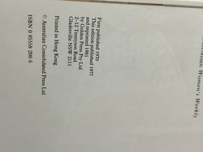 Women's Weekly Original Cookbook by Ellen Sinclair 1977