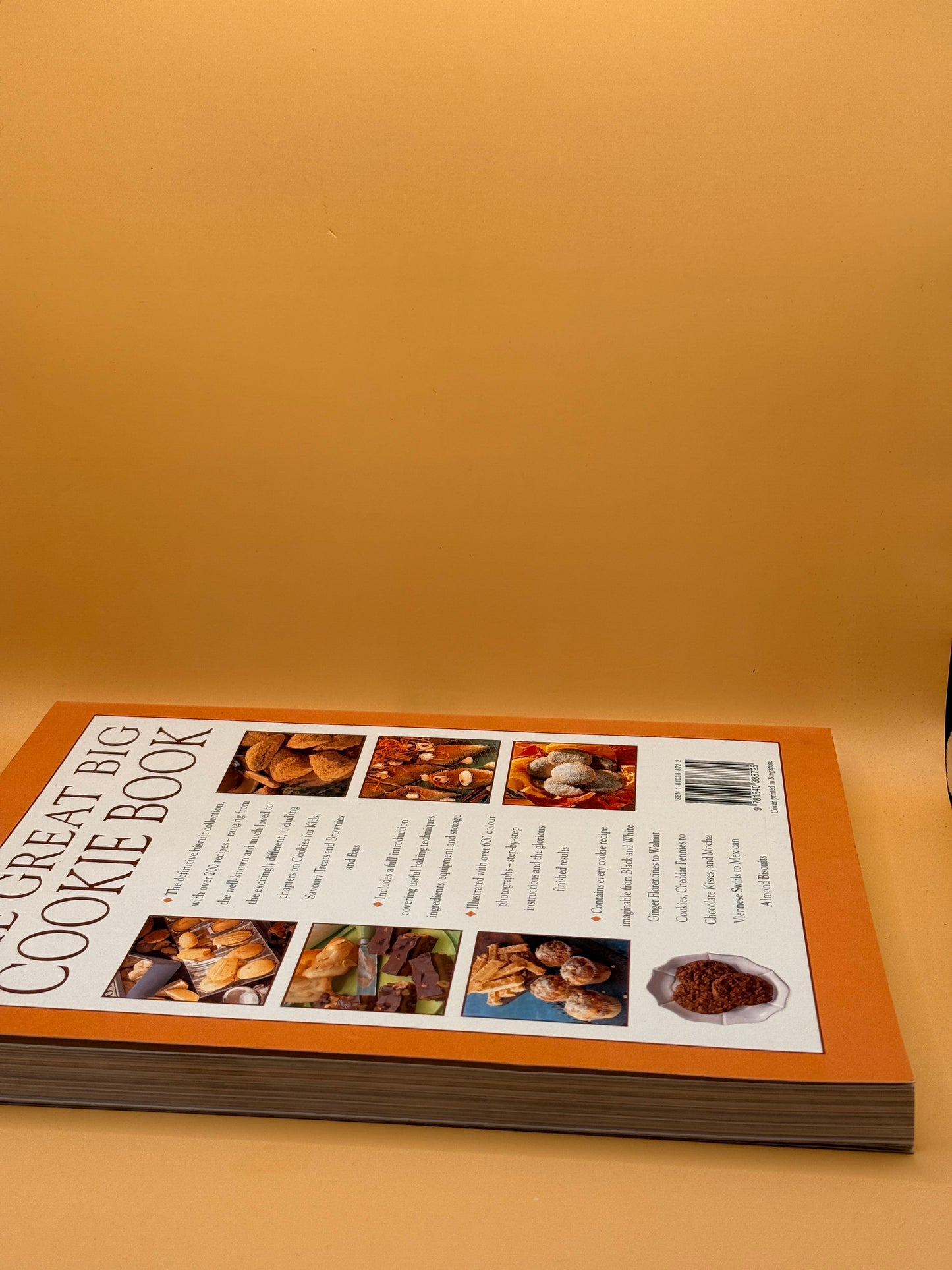 The Great Big Cookie Book by Hilaire Walden