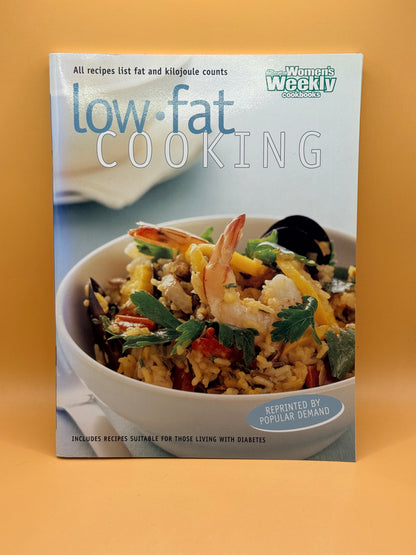 Low-Fat Cooking by Women's Weekly