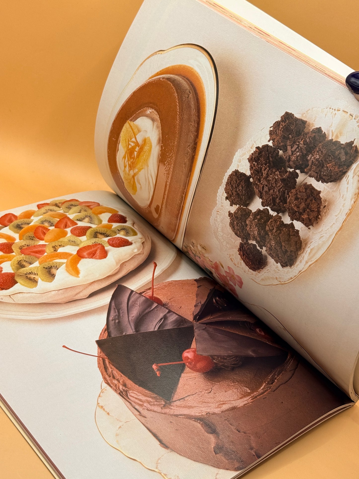 Vintage Cadbury Chocolate Cookbook