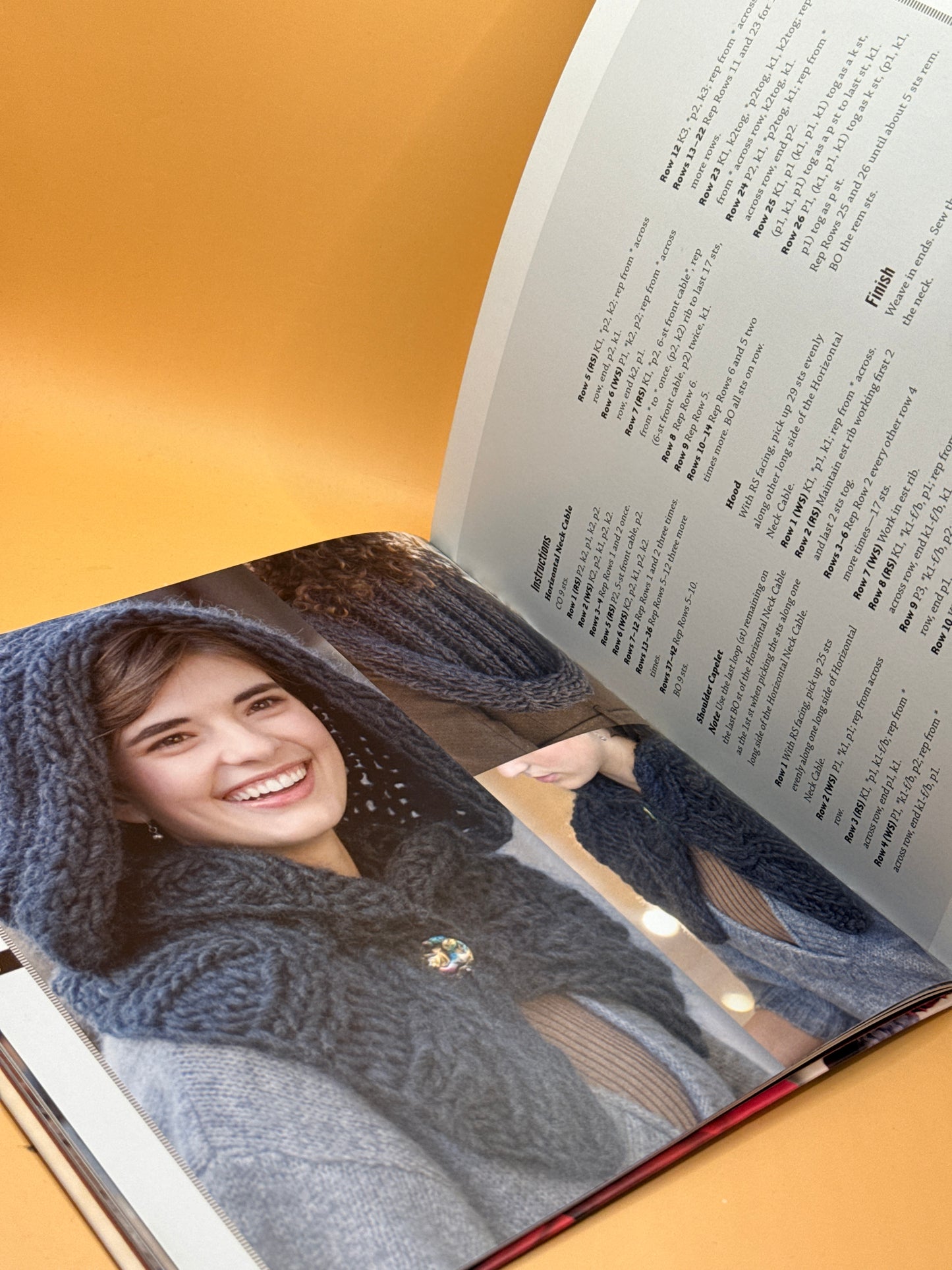 Knit & Wrap: 25 Capelets, Cowls & Collars by Nathalie Mornu